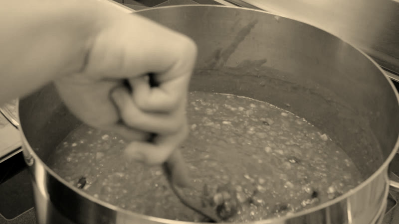 Tomatensuppe im Topf